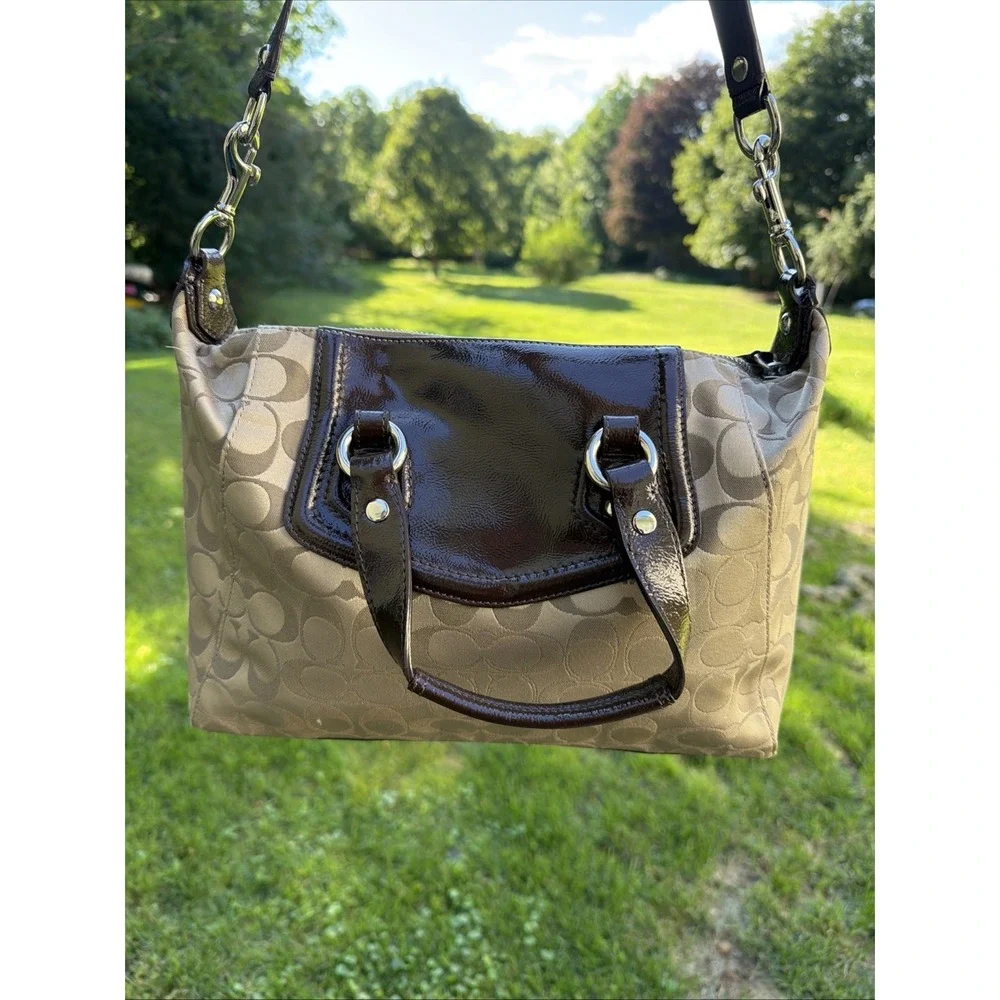 Coach Signature Ashley Satchel, Logo-   Pre-owned, good condition.